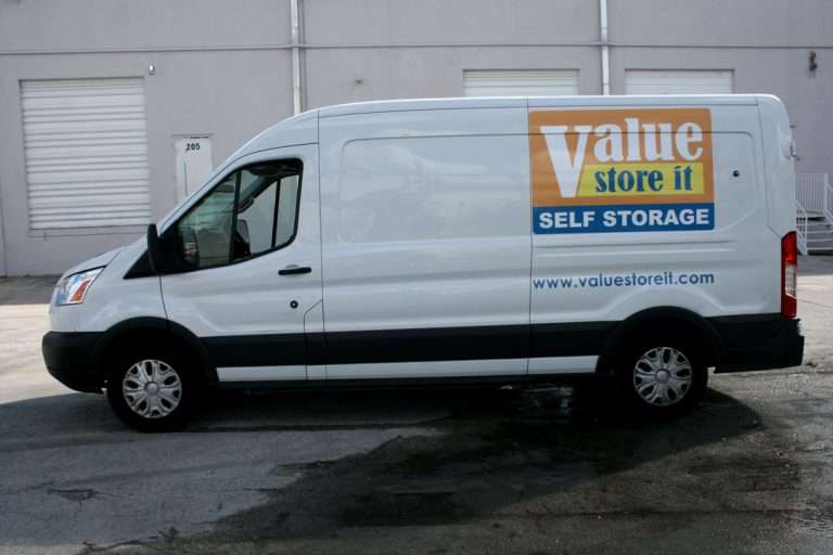 Value Store It commercial vehicle lettering project, photo 3 of 4