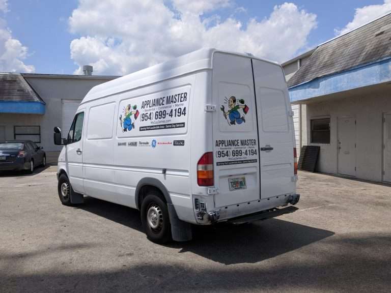 Appliance Master commercial vehicle lettering project, photo 2 of 4