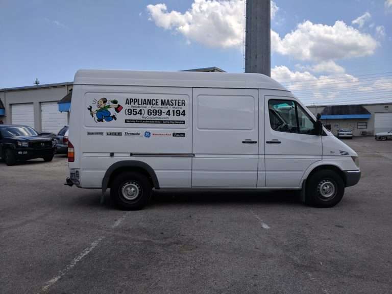 Appliance Master commercial vehicle lettering project, photo 3 of 4